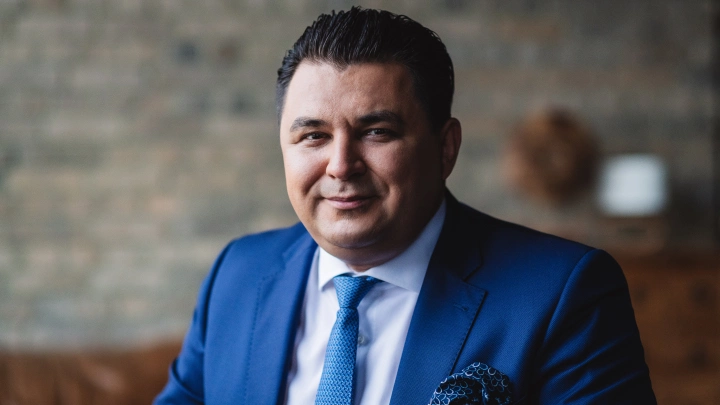 Антон Долгоновский. AT Consulting